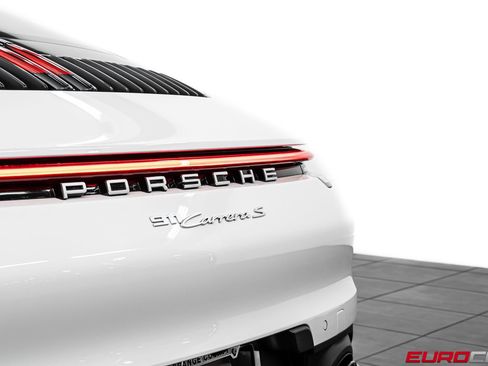 Used 2024 Porsche 911 Carrera S RWD image 19