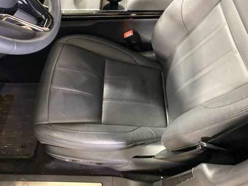 Used 2024 Land Rover Range Rover Evoque Dynamic SE AWD/4WD image 11
