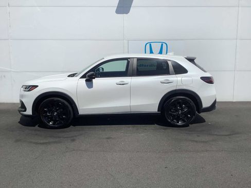 Used 2025 Honda HR-V Sport image 2