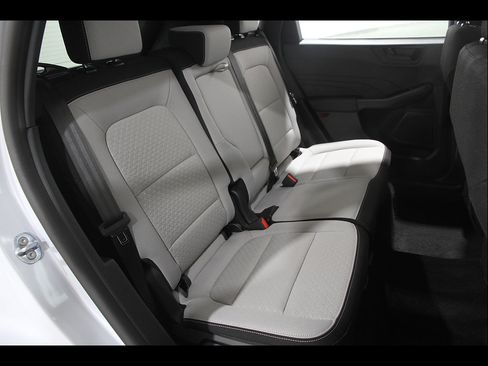 Used 2025 Ford Escape Active w/ Cold Weather Package AWD/4WD image 17