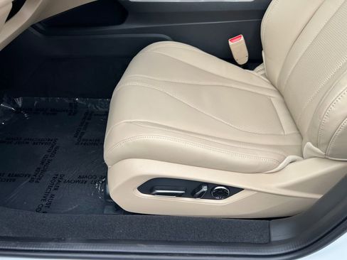 Certified 2025 Acura TLX w/ Technology Package image 14