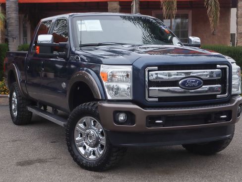 Used 2016 Ford F350 King Ranch w/ FX4 Off-Road Package AWD/4WD image 2