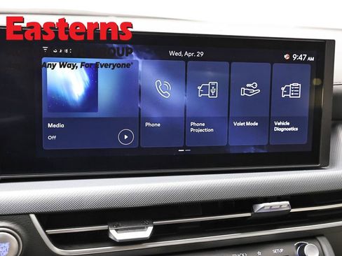 Used 2025 Hyundai Sonata SEL FWD image 19