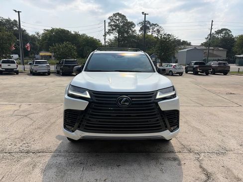 Used 2024 Lexus LX 600 4WD w/ Appearance Package image 1