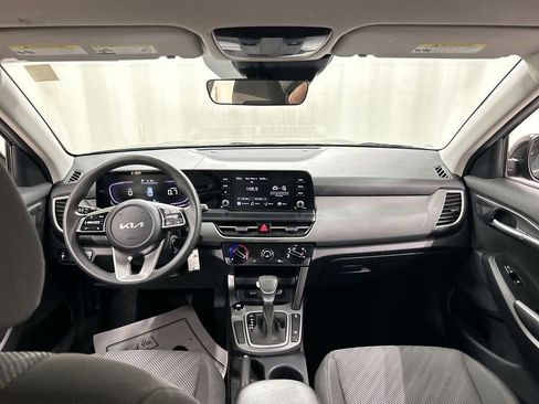 Certified 2024 Kia Seltos LX AWD/4WD image 18