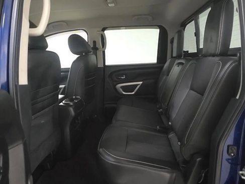 Used 2017 Nissan Titan PRO-4X AWD/4WD image 5