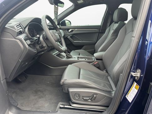 New 2025 Audi Q3 2.0T Premium image 9