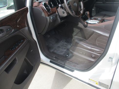 Used 2014 Buick Enclave Premium w/ Trailering Provision Package FWD image 28