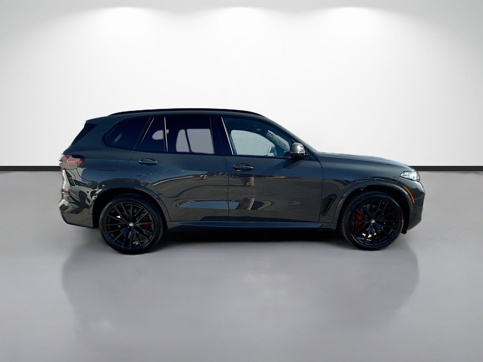 New 2026 BMW X5 sDrive40i w/ M Sport Package RWD image 2