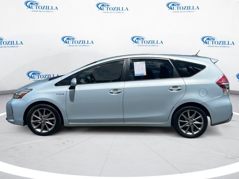 Used 2015 Toyota Prius V FWD image 2