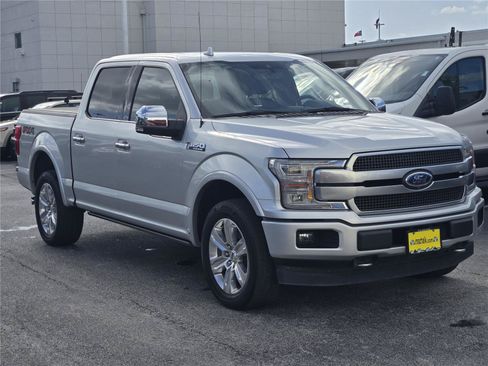 Used 2019 Ford F150 Platinum w/ Equipment Group 701A Luxury AWD/4WD image 3