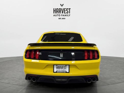 Used 2016 Ford Mustang Shelby GT350 w/ Technology Package RWD image 5