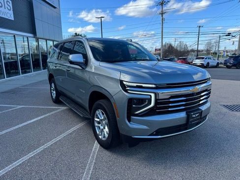 Used 2025 Chevrolet Tahoe LT w/ Comfort Package image 15