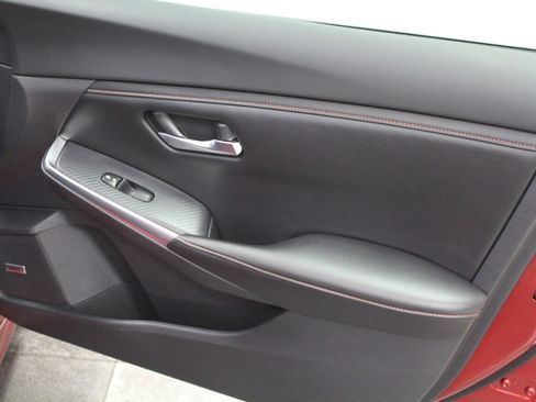 Used 2020 Nissan Sentra SR w/ Premium Package image 26