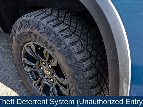 Used 2024 Chevrolet Silverado 1500 ZR2 w/ Technology Package image 37