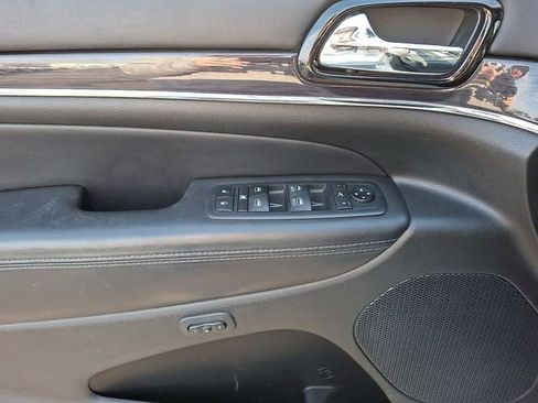 Used 2021 Jeep Grand Cherokee Overland image 16