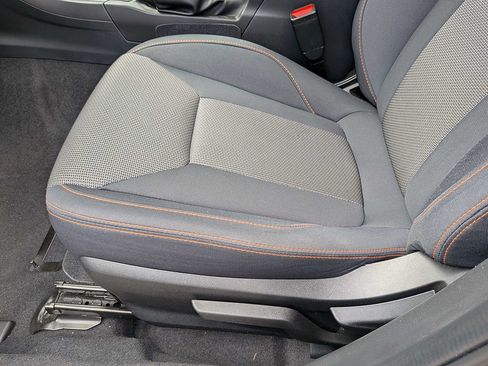 Used 2022 Subaru Crosstrek 2.0i Premium AWD/4WD image 19