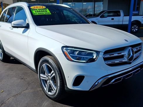 Used 2021 Mercedes-Benz GLC 300 4MATIC image 4