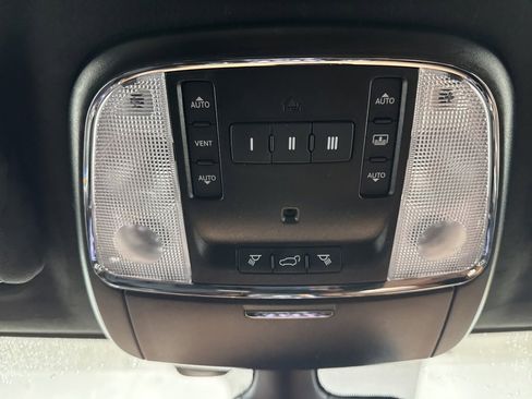 Used 2020 Jeep Grand Cherokee Summit w/ Skid Plate Group image 19