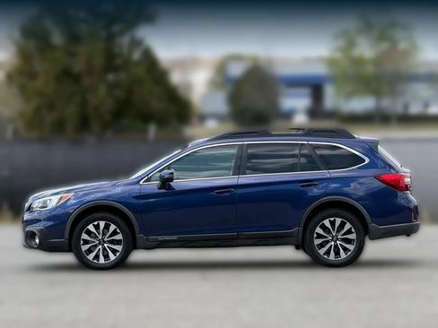 Used 2015 Subaru Outback 3.6R Limited AWD/4WD image 8