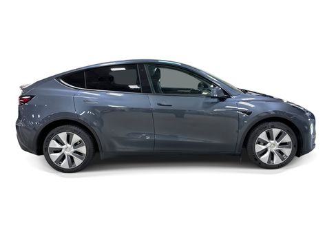 Certified 2023 Tesla Model Y Long Range AWD/4WD image 7