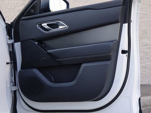 Used 2019 Land Rover Range Rover Velar S image 38