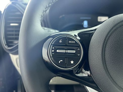 Used 2023 Kia Soul EX FWD image 18