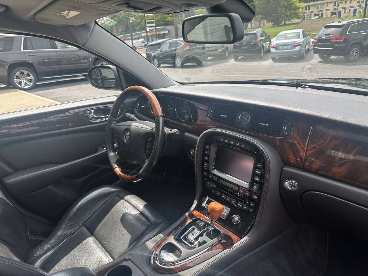 Used 2006 Jaguar XJ8 RWD image 13