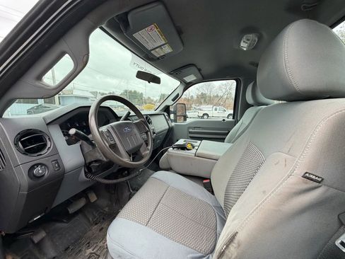 Used 2013 Ford F250 XL w/ XL Value Pkg image 13