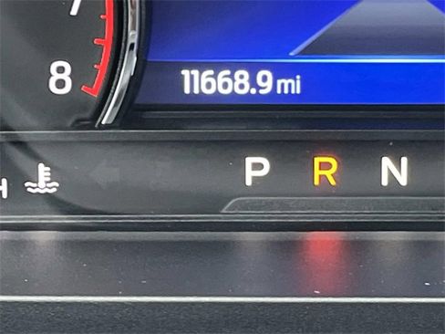 Used 2023 Ford Explorer XLT image 39