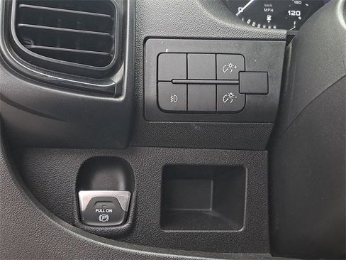 Used 2025 RAM ProMaster 2500 w/ Convenience Group image 21