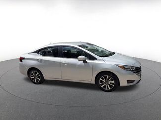 Used 2025 Nissan Versa SV FWD video 2