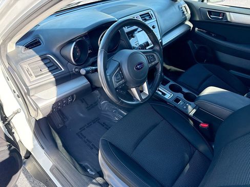 Used 2017 Subaru Outback 2.5i Premium image 25