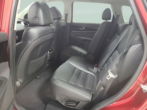 Used 2020 Kia Sorento EX AWD/4WD image 17