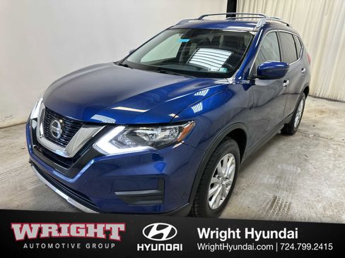 Used 2020 Nissan Rogue SV image 3