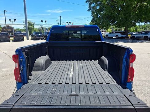 Used 2022 Chevrolet Silverado 1500 ZR2 w/ Technology Package AWD/4WD image 34