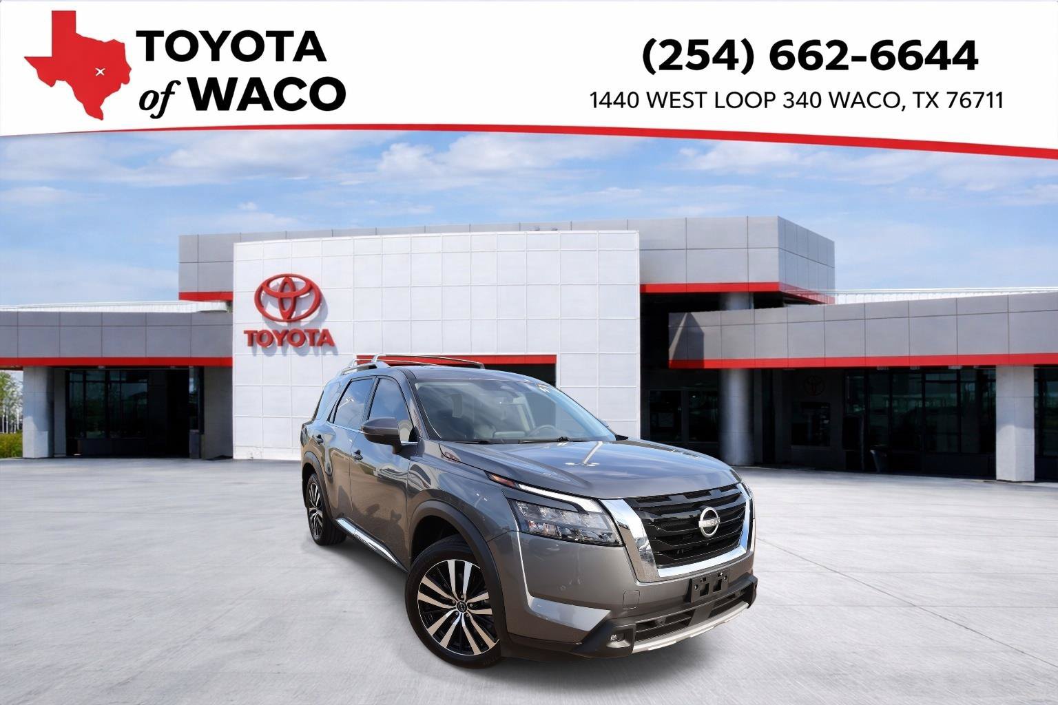 Used 2025 Nissan Pathfinder Platinum w/ Cargo Package FWD image 1