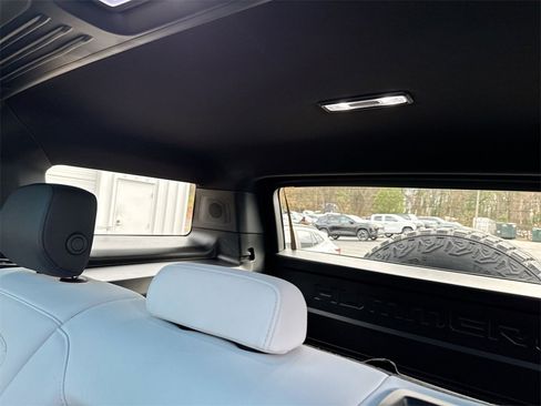 Used 2024 GMC Hummer EV 3X w/ Omega Edition image 30