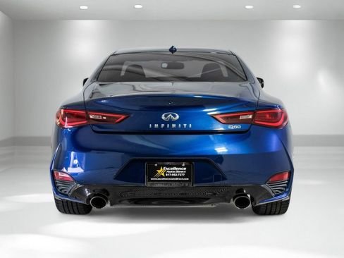 Used 2019 INFINITI Q60 3.0t Luxe w/ Essential Package image 10