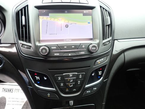 Used 2016 Buick Regal Premium FWD image 10