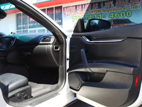 Used 2017 Maserati Ghibli Sedan 4D image 11