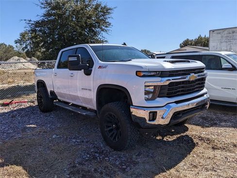 Used 2024 Chevrolet Silverado 2500 LT w/ All Star Edition image 3