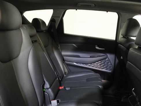 Used 2019 Hyundai Santa Fe AWD image 9