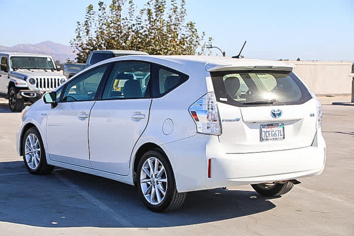 Used 2013 Toyota Prius V Five FWD image 7