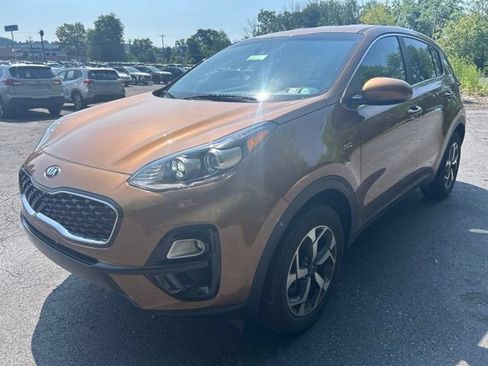 Used 2020 Kia Sportage LX AWD/4WD image 8