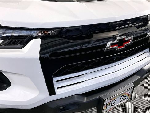 Used 2025 Chevrolet Colorado ZR2 w/ Technology Package AWD/4WD image 29