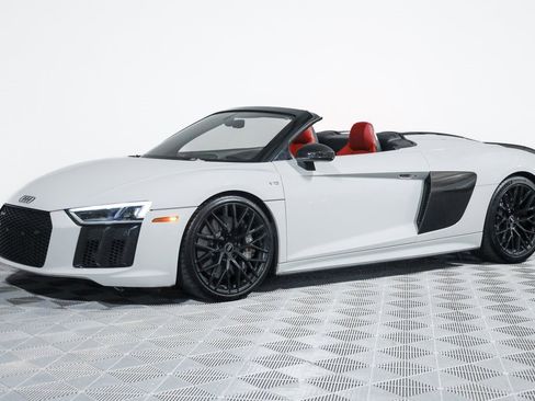 Used 2018 Audi R8 V10 plus image 22