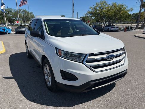 Used 2018 Ford Edge SE image 1