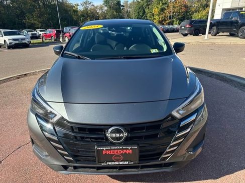 Used 2025 Nissan Versa S w/ Trunk Package image 8