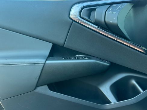 Used 2025 BMW X3 xDrive30i w/ Premium Package image 12